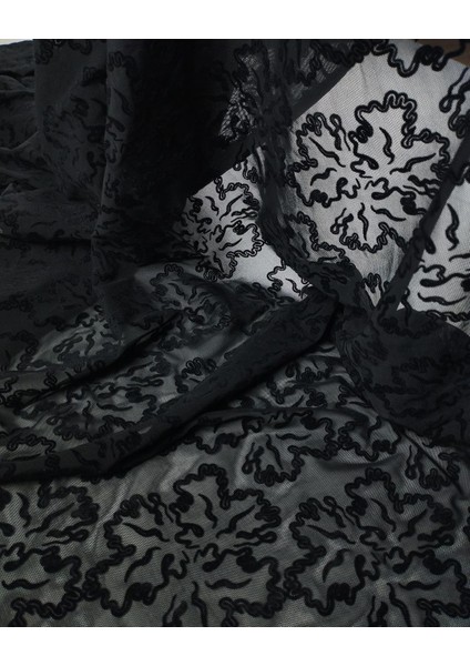 Siyah Renkte Kadife Yakma File (En 120 cm x Boy 330 Cm)