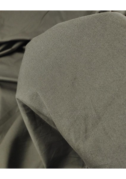Yeşil Renkte Poplin Gabardin Arası Dokumaen: 140 cm modelleri