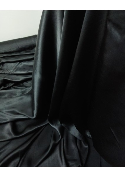 Siyah Renkte Saten Viskon (En 140 cm x Boy 310 Cm) modelleri