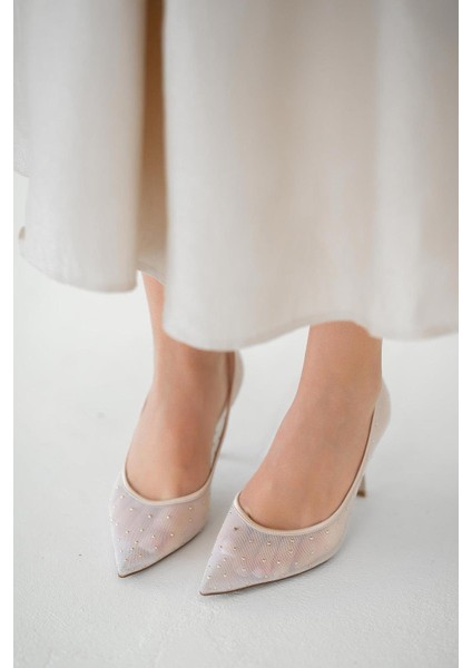 Zoe Topuklu Saten Abiye Ayakkabı Bej fırsatları