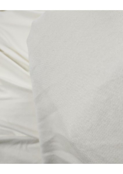 Ekru Renkte Yumoş Örme (En 140 cm x Boy 110 Cm)