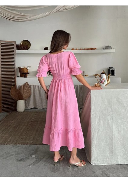 Kadın Pembe V Yaka Beli Lastikli Büzgülü Müslin Kumaş Elbise fırsatları