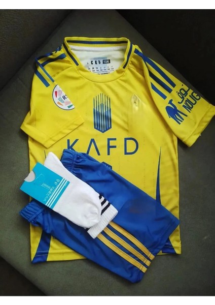 Cristiano Ronaldo Al-Nasr 24/25 Sezon Iç Saha Sarı-Mavi Çocuk Forma T-Shrt Takımı Çorap+Bileklik Yanında