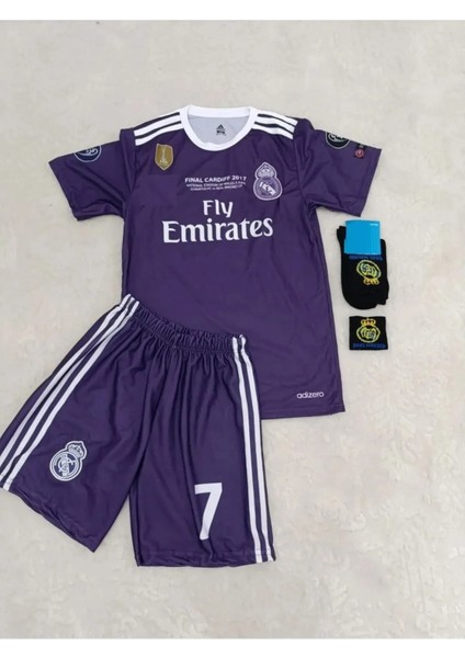 Cristiano Ronaldo Real. Madrid 2017 Mor Cardif Ligi Çocuk Forma T-Shrt Takımı Çorap+Bileklik Yanında modelleri