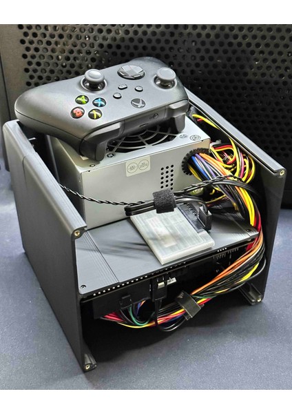 Mini Itx Küp Pc Kasası (Plastik Aparattır!!!)