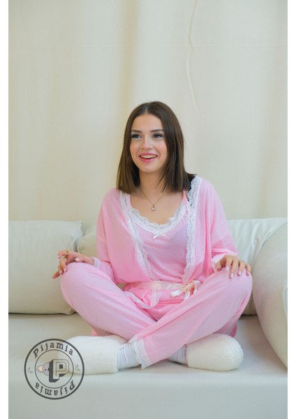 Pembe Çizgili Dantel Detaylı Sabahlıklı Kadın Pijama Takımı fiyatları