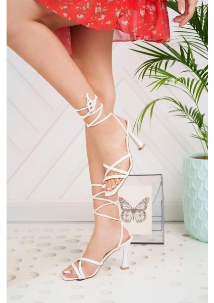 Cruella Beyaz Garantili Günlük Kadın Ortopedik Tarz ve Şık Bağlamalı Ipli Topuklu Sandalet CRUELLA-4136 fiyatları