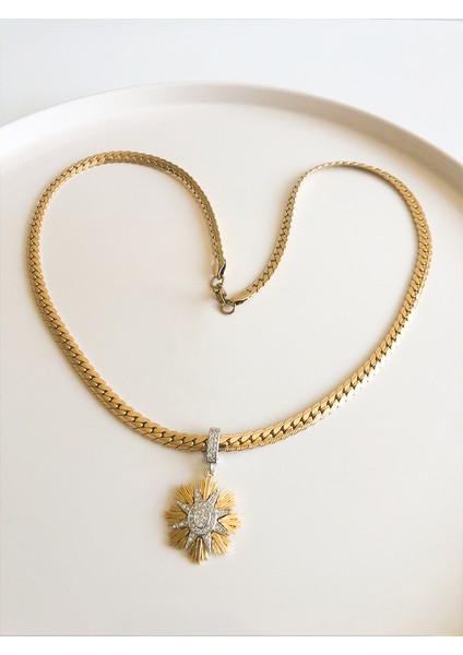 Zirkon Taşlı Yıldız Charmlı Paslanmaz Gold Kalın Italyan Zinciri Kadın Kolye