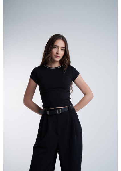 Taş Detaylı Kısa Kol Ribana Bluz modelleri