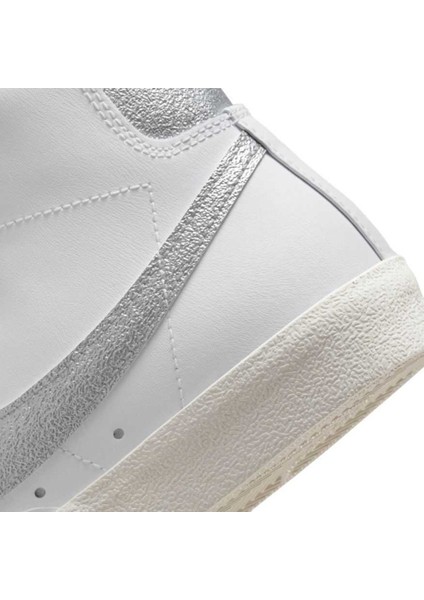 Blazer Mid '77 Essential Kadın Beyaz Sneaker Ayakkabı indirimleri