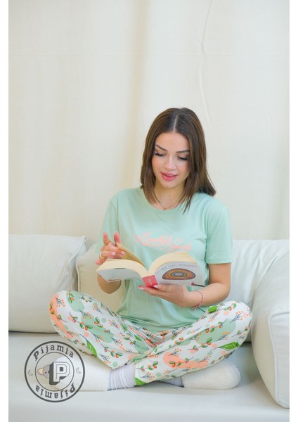 Su Yeşili Yaprak Desenli Kısa Kol Kadın Pijama Takımı fiyatları