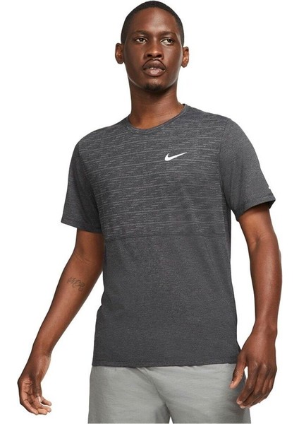 Dri-Fıt Adv Run Techknit Kısa Kollu Erkek Koşu Üstü