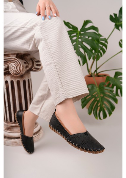 Kadın Hakiki Deri Siyah Yumuşak Taban Günlük Rahat Ayakkabı