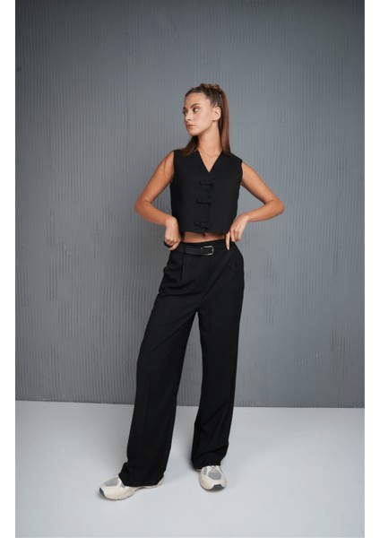 Kadın Siyah V Yaka Yelek modelleri