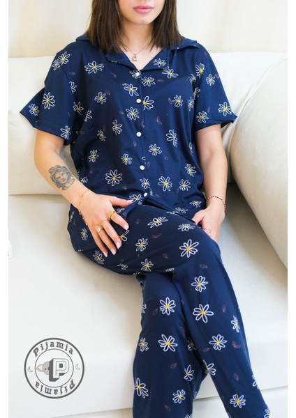 Mavi Papatya Desenli Düğmeli Kısa Kol Kadın Pijama Takımı