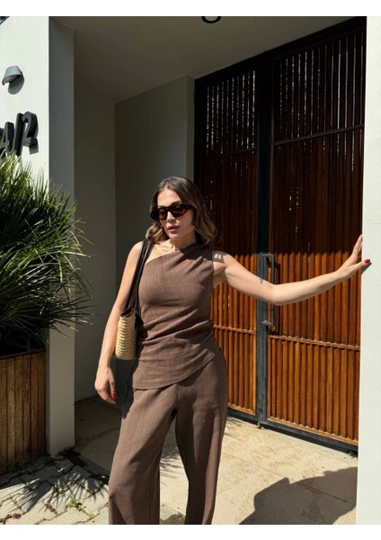Kadın Keten Asimetrik Tek Omuzlu Bluz Pantalon Takım- Kahverengi