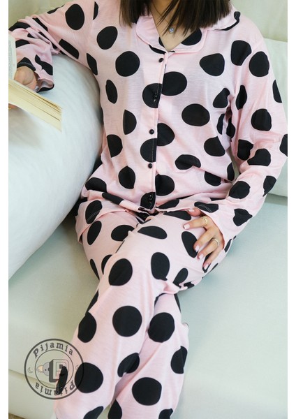 Pembe Siyah Benek Desenli Düğmeli Uzun Kol Kadın Pijama Takımı