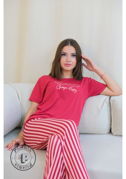 Fuşya Çizgi Desenli Kısa Kol Kadın Pijama Takımı