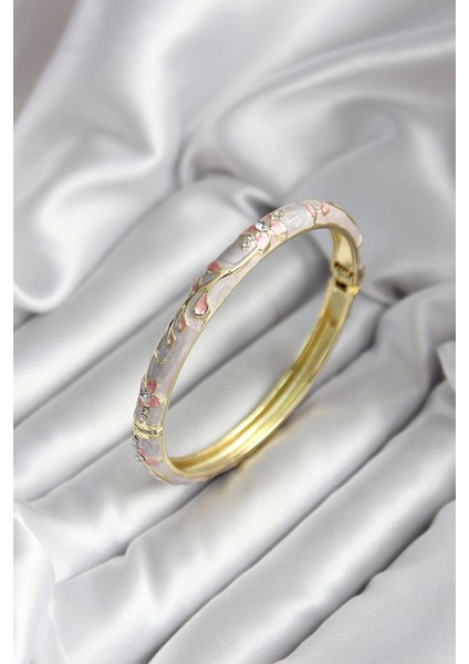 Mineli Pirinç Çiçek Desenli Zirkon Taşlı Gold Renk Kadın Kelepçe (Çap 60 Mm)
