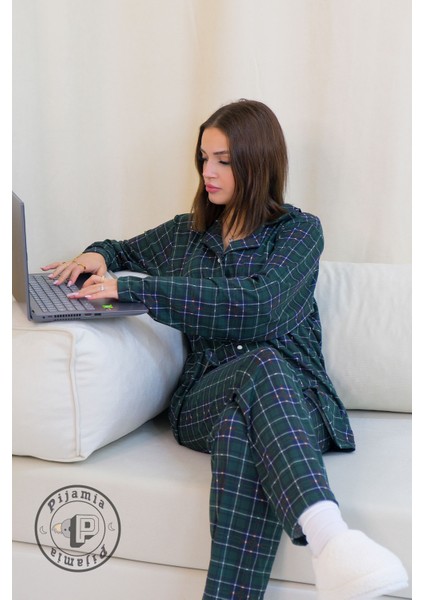 Yeşilli Ekose Desenli Düğmeli Uzun Kol Kadın Pijama Takımı fiyatları