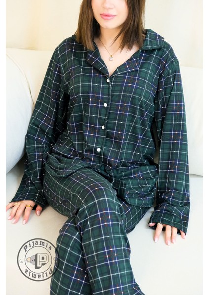Yeşilli Ekose Desenli Düğmeli Uzun Kol Kadın Pijama Takımı