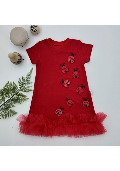 1-2-3 Yaş Uğur Böceği Nakışlı Fırfır Uçlu Kız Çocuk Jile Elbisesi Kırmızı