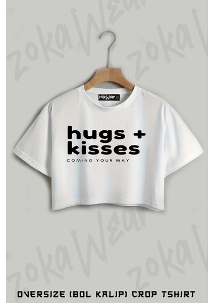 Hugs Kisses Baskılı Oversize Crop T-Shirt