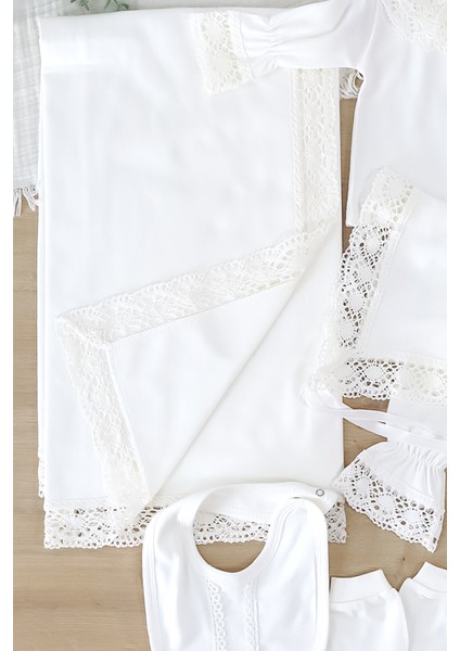 Kız Bebek Natural Pamuk Kumaş 6 Li Dantelli Lüks Battaniyeli Hastane Çıkışı Zıbın Seti STL7018 fırsatları