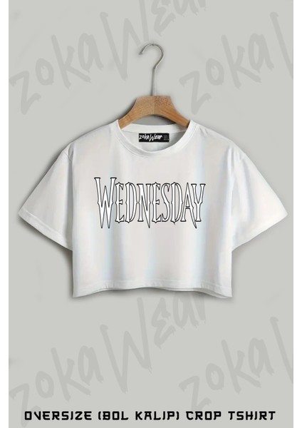 Logo Wednesday Addams Family Baskılı Oversize Crop T-Shirt