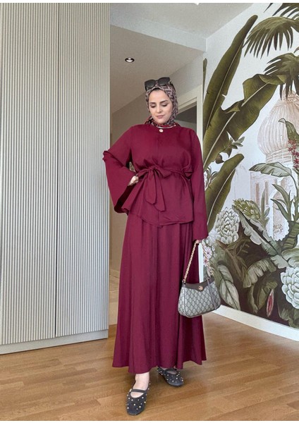 Gold Düğmeli Pelerin Detaylı Ithal Dökümlü Kuşaklı Etekli Takım – Şık Takım (36–46 Beden) Bordo fiyatları