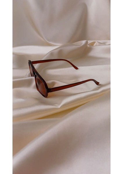 Mihrishine Leopar Desenli Kadın Güneş Gözlüğü fırsatları