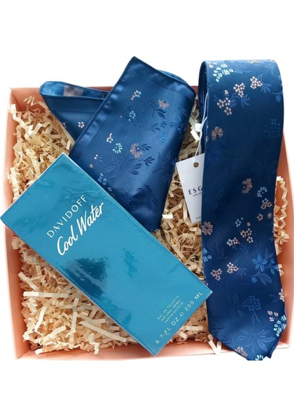 Iki Genç Bir Sokak Hediye,doğum Günü Hediyesi, Sevgililer Günü Hediyesi, Anneler Günü Hediyesi, Babalar Günü Hediyesi, Hediye Seti, Termos, Kahve, Kitap, Parfüm