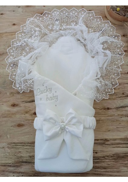 Yenidoğan Sahra Lucky Baby Nakışlı Kundak Bebek Battaniyesi Ekru