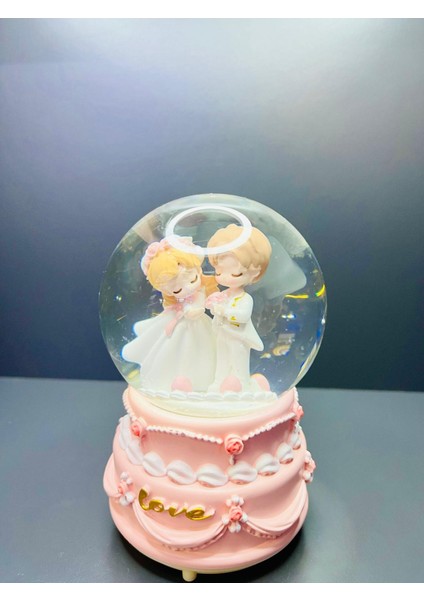 Orta Boy Işıklı ve Müzikli Kar Küresi - Hello Kitty My Melody Kuromi fiyatları