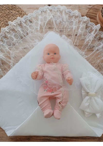 Yenidoğan Yakamoz Kumru Model Dantelli Taşlı Fiyonk Bebek Battaniyesi Kundak Ekru modelleri