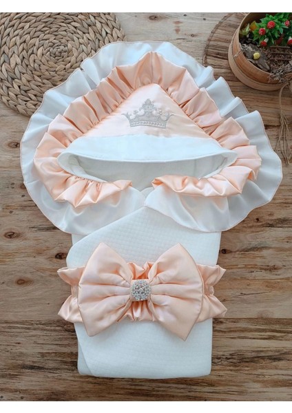Yenidoğan Mehtap Lüks Kelebek Taç Nakışlı Bebek Battaniyesi Kundak Pudra