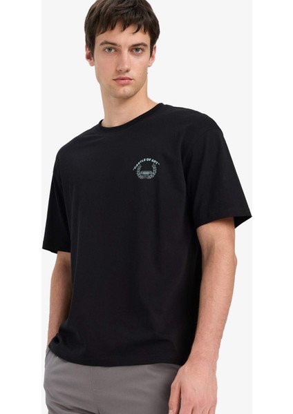 %100 Pamuk Boxy Fit Bisiklet Yaka Sırt Baskılı Kısa Kollu Tişört F5765AX25SM modelleri