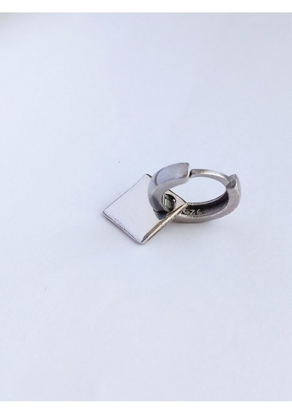 925 AYAR GÜMÜŞ ZİRKON TAŞLI TREND ERKEK KARE SALLANTILI HALKA TEK KÜPE YILBAŞI YENİ YIL HEDİYE modelleri