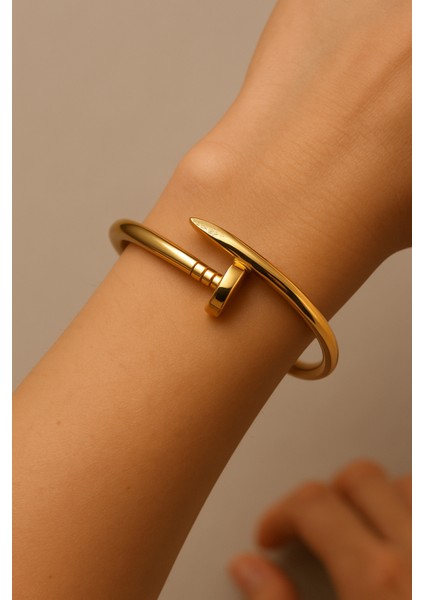 Badelis Çivi Model Gold Sade Çelik Kelepçe Bileklik