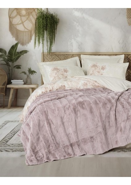 Trim Çift Kişilik Kürk Battaniyeli Suave Pudra Nevresim Takımı