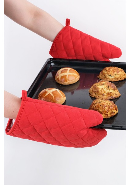 Yanmaz Fırın Eldiveni 2 Adet ve Fırın Tutacağı 2 Adet Kırmızı modelleri