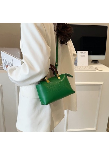 Popüler Kadın Büyük Kapasiteli Moda Crossbody Çanta Niş Üst Düzey Trend Taşınabilir Yastık Çantası (Yurt Dışından)