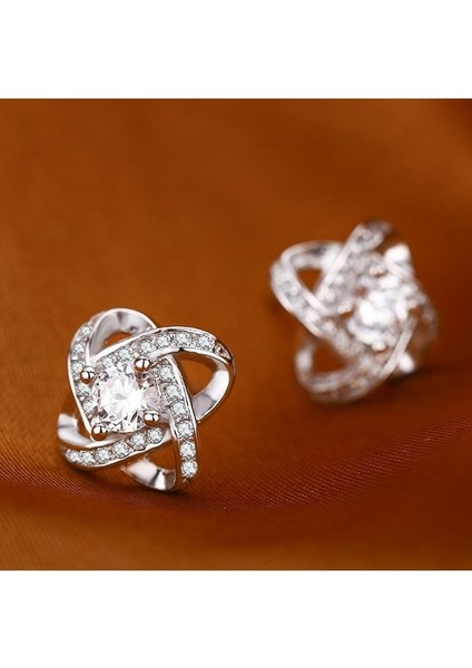 Dört Yapraklı Yonca Zirkonyum Küpe Kadın S925 Ayar Gümüş Iğne Moda Hafif Lüks Küpeler (Yurt Dışından)