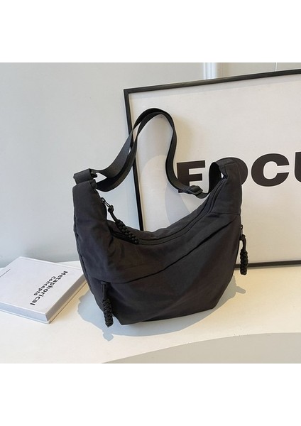 Gündelik Oxford Kumaş 2024 Ilkbahar ve Yaz Yeni Kampüs Spor Stili Düz Renk Yabancı Stil Büyük Kapasiteli Tek Omuz Çapraz Vücut Hamur Tatlısı Çantası (Yurt Dışından) fiyatları