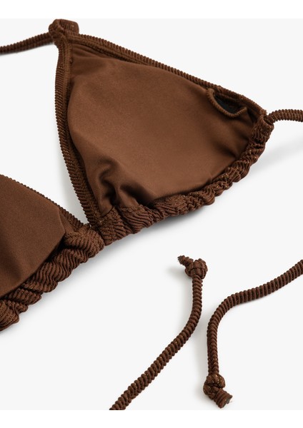 Parıltılı Astarlı Hafif Destekli Boyundan Bağlamalı Üçgen Bikini Üstü