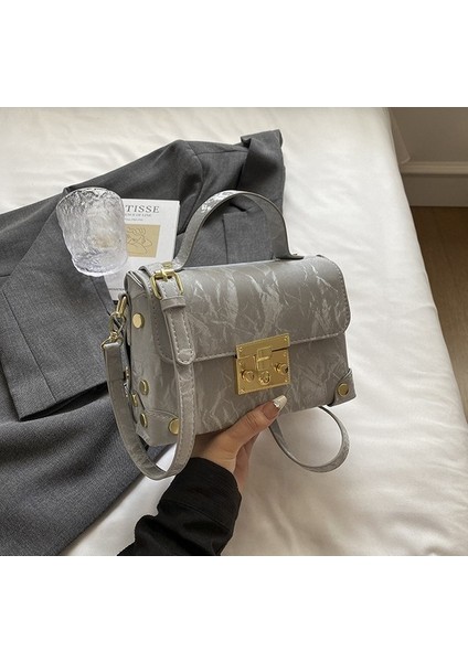 Yeni Çapraz Kutu Çanta Moda ve Çok Yönlü Omuz Çanta (Yurt Dışından) fırsatları