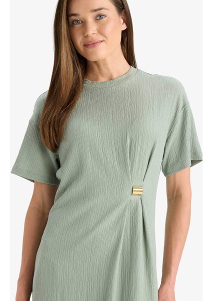 Regular Fit Bisiklet Yaka Basic Düz Bürümcük Kısa Kollu Midi Elbise E7330AX25SM fırsatları
