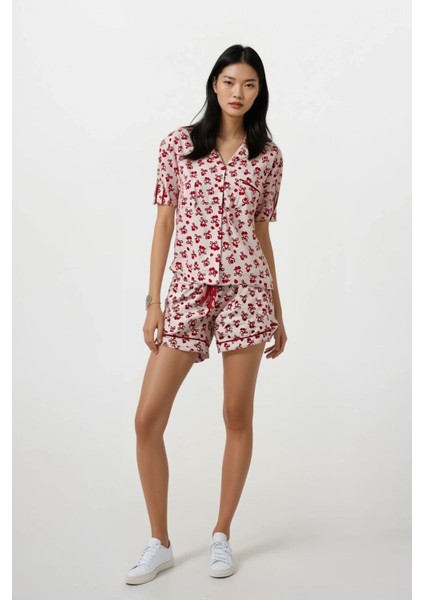 Kadın Ekru Cherry Desenli Bebe Yaka Kısa Kol Şort Pijama Takımı
