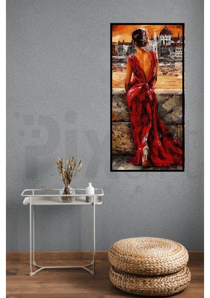 Kıyıda Kırmızılı Kız 33 x 66 cm modelleri