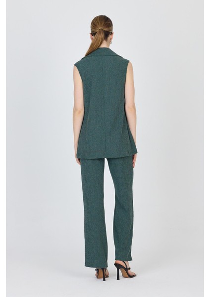Yeşil Kolsuz Yelek ve Bol Paça Pantolon Takımı 1490 indirimleri